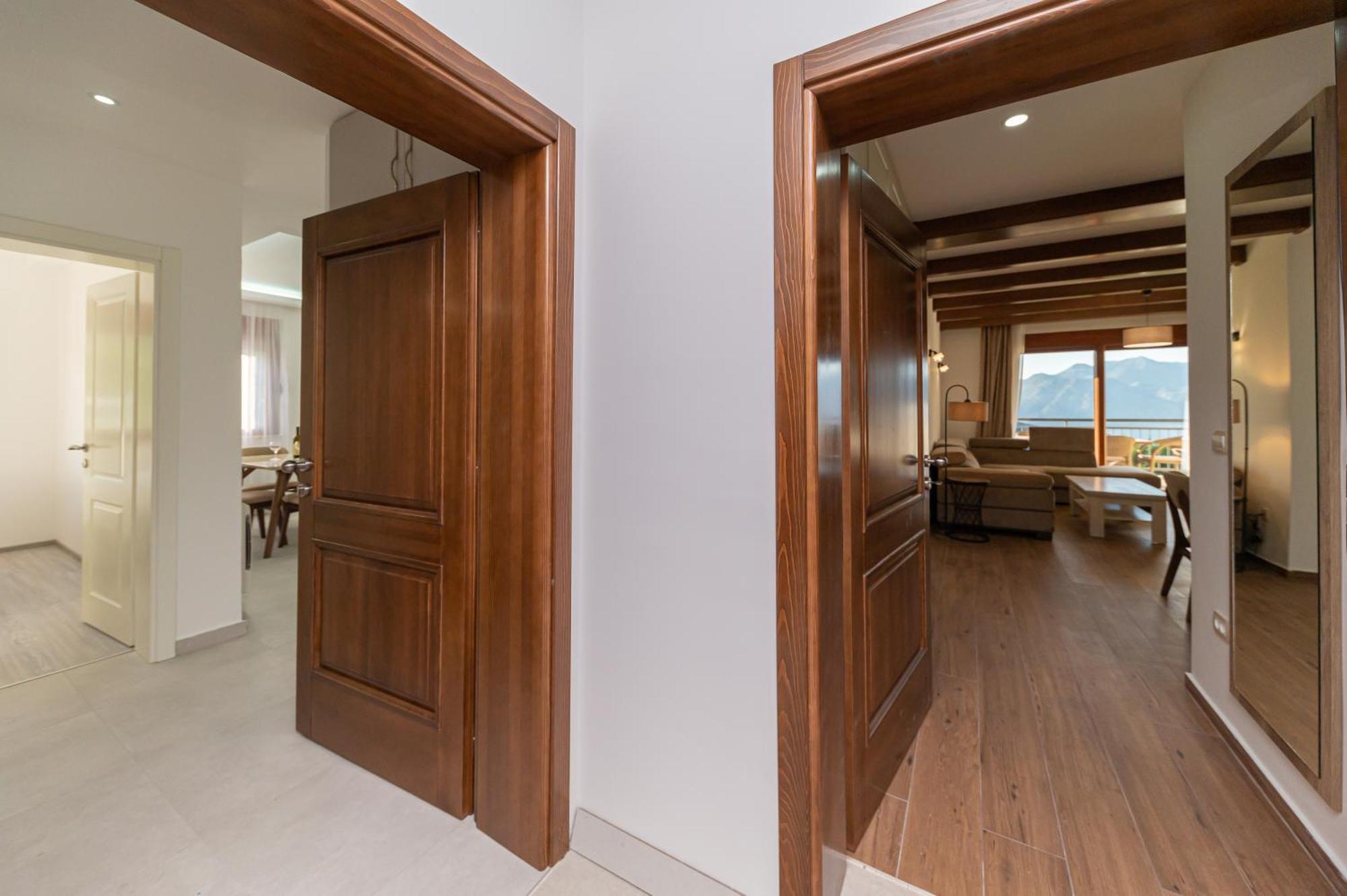 Appartamento Red Hill Cattaro Esterno foto