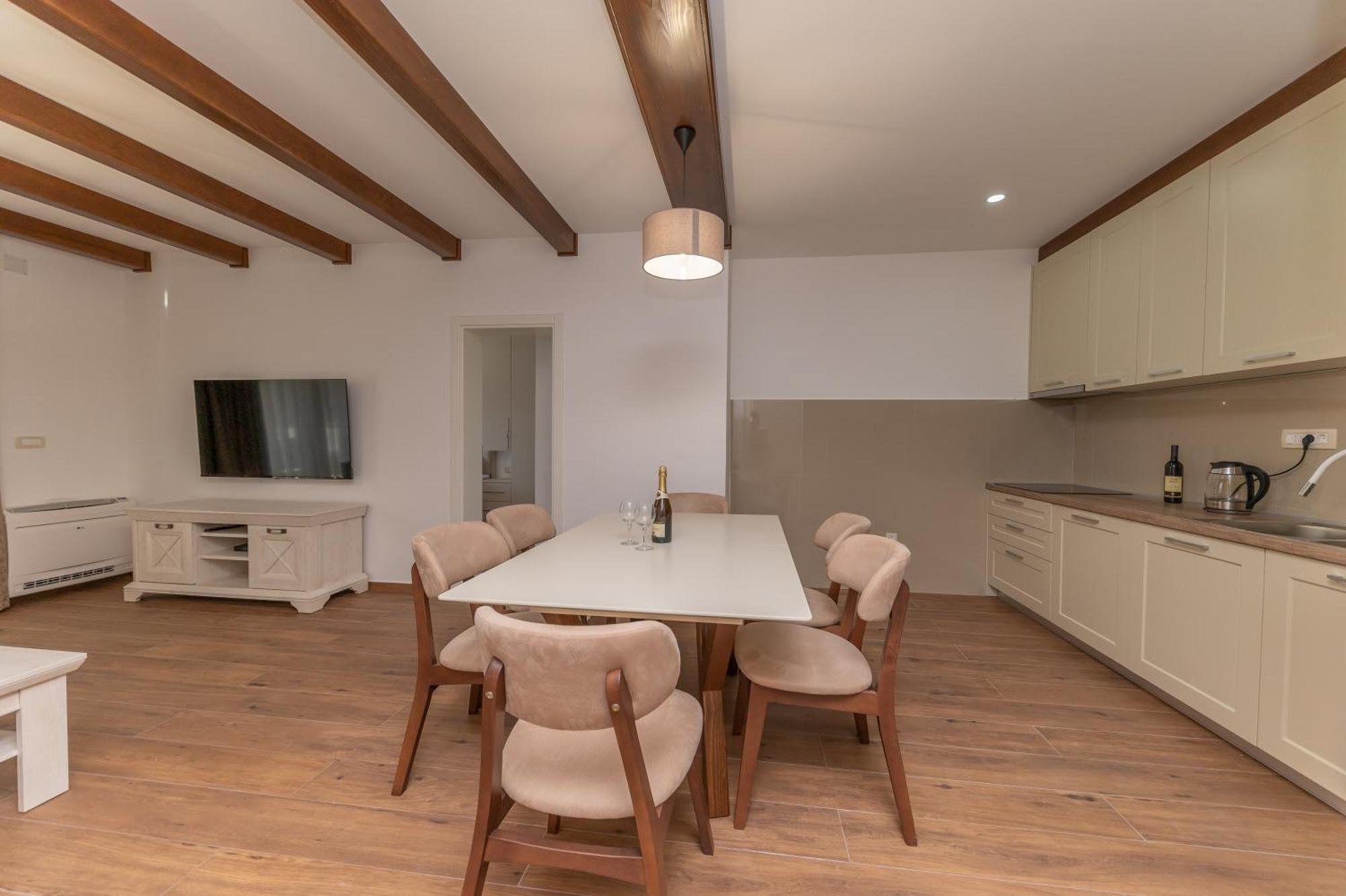 Appartamento Red Hill Cattaro Esterno foto