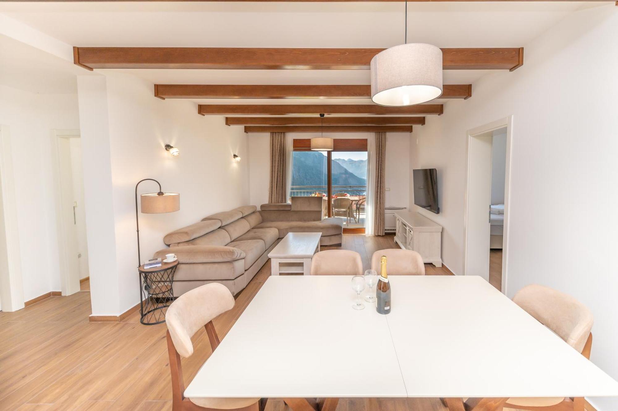 Appartamento Red Hill Cattaro Esterno foto