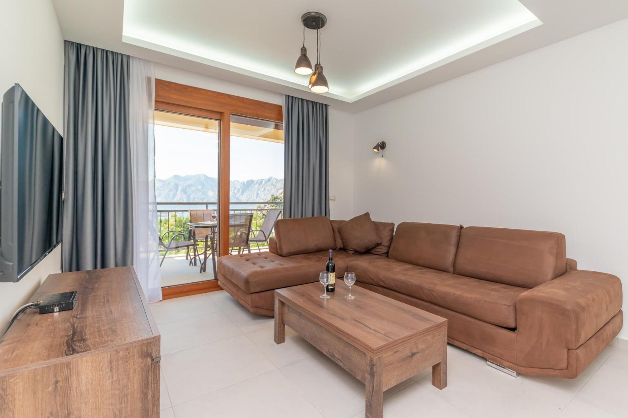 Appartamento Red Hill Cattaro Esterno foto