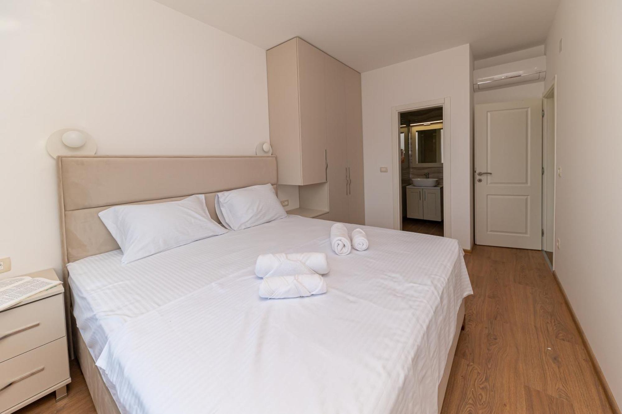 Appartamento Red Hill Cattaro Esterno foto