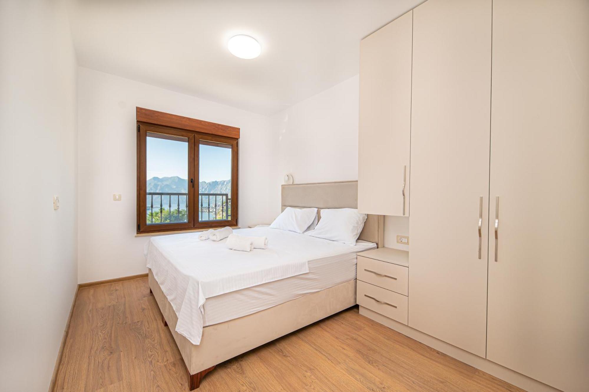 Appartamento Red Hill Cattaro Esterno foto